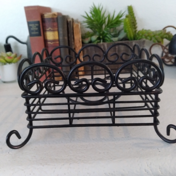 SLAH black Iron Napkin Holder EUC - Picture 2 of 4